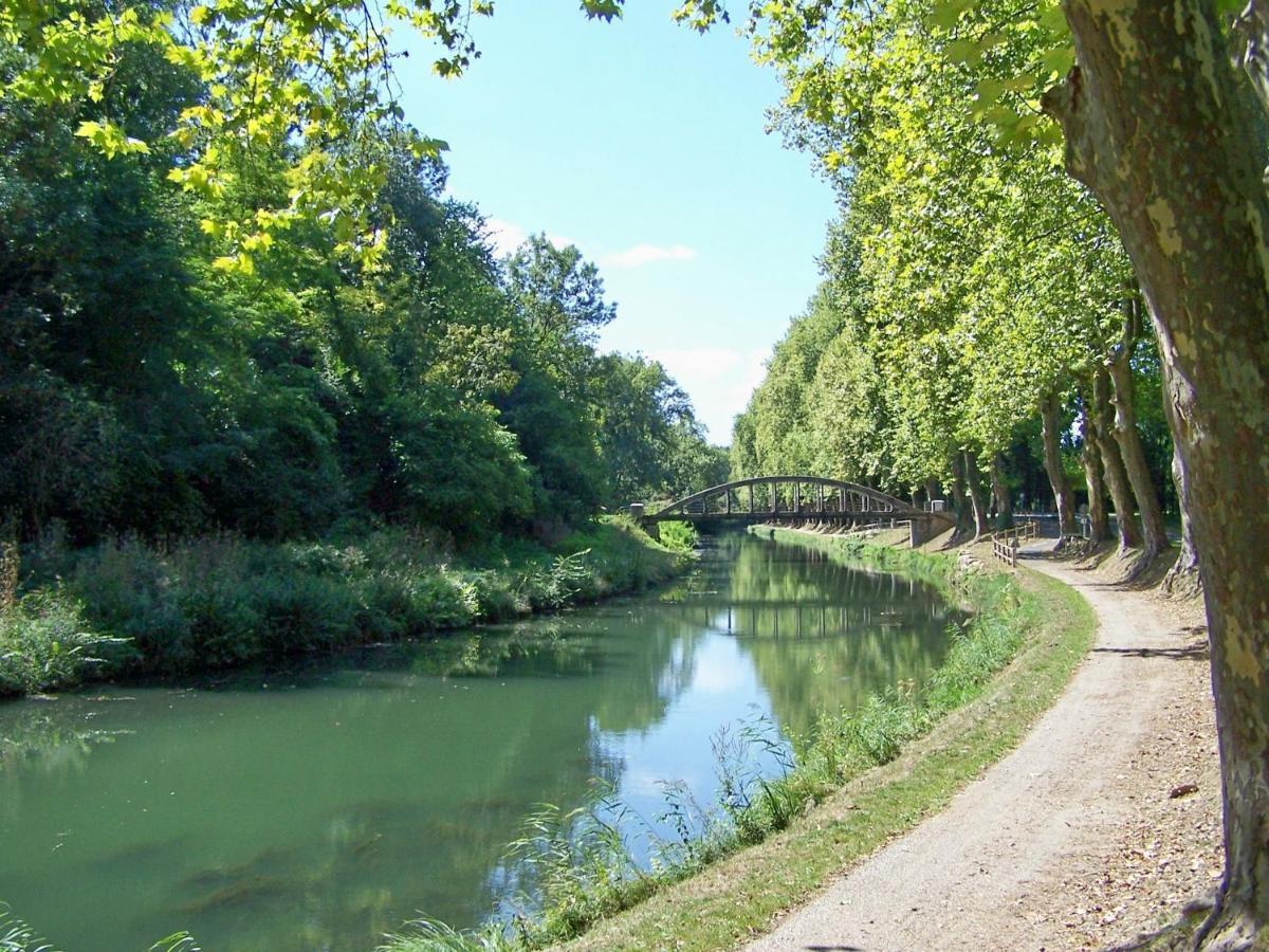 Les Chambres Du Canal Castets-en-Dorthe Exteriör bild