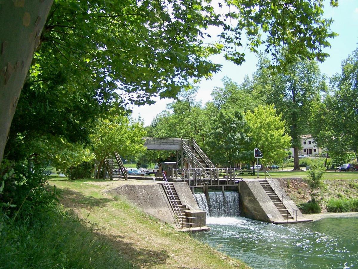 Les Chambres Du Canal Castets-en-Dorthe Exteriör bild